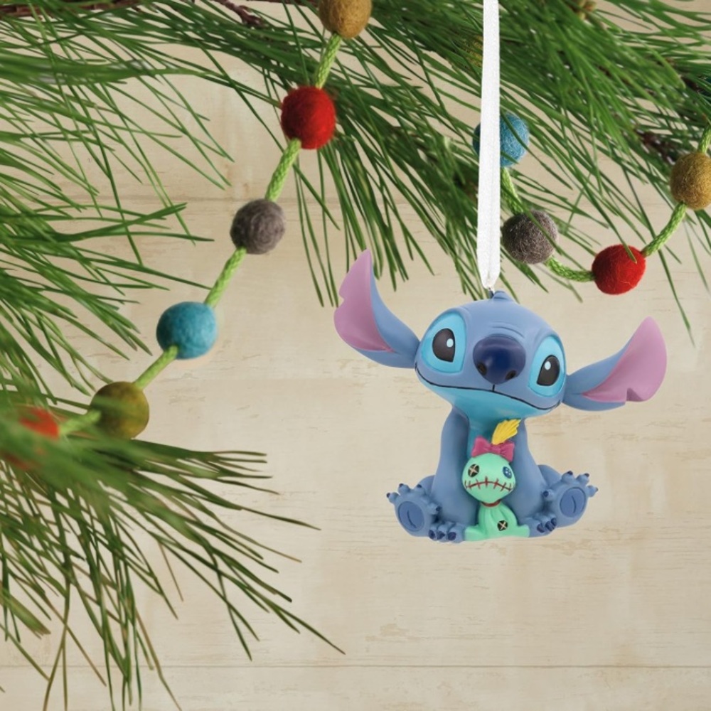 Hallmark Christmas Ornament Stitch Lilo and Stitch with Scrump NIB
